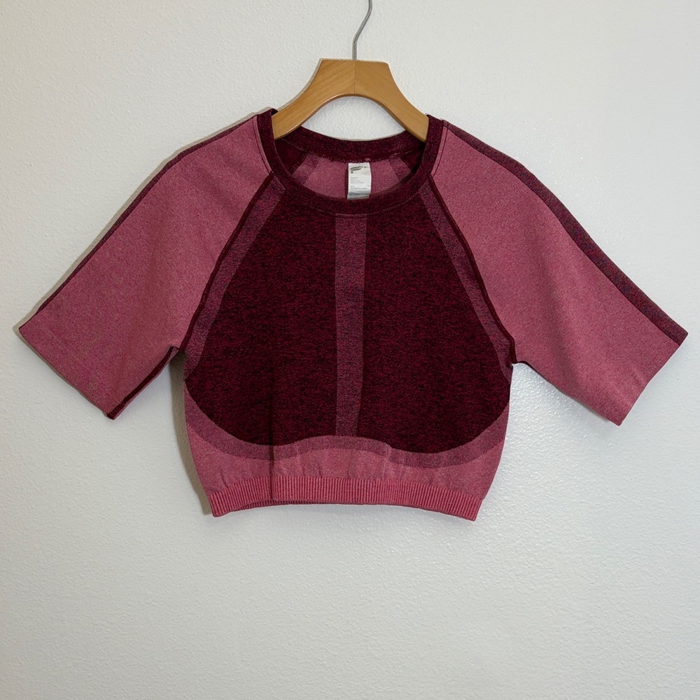 Fabletics Cropped Short Sleeve Knit Top in Wine and Dusty Rose